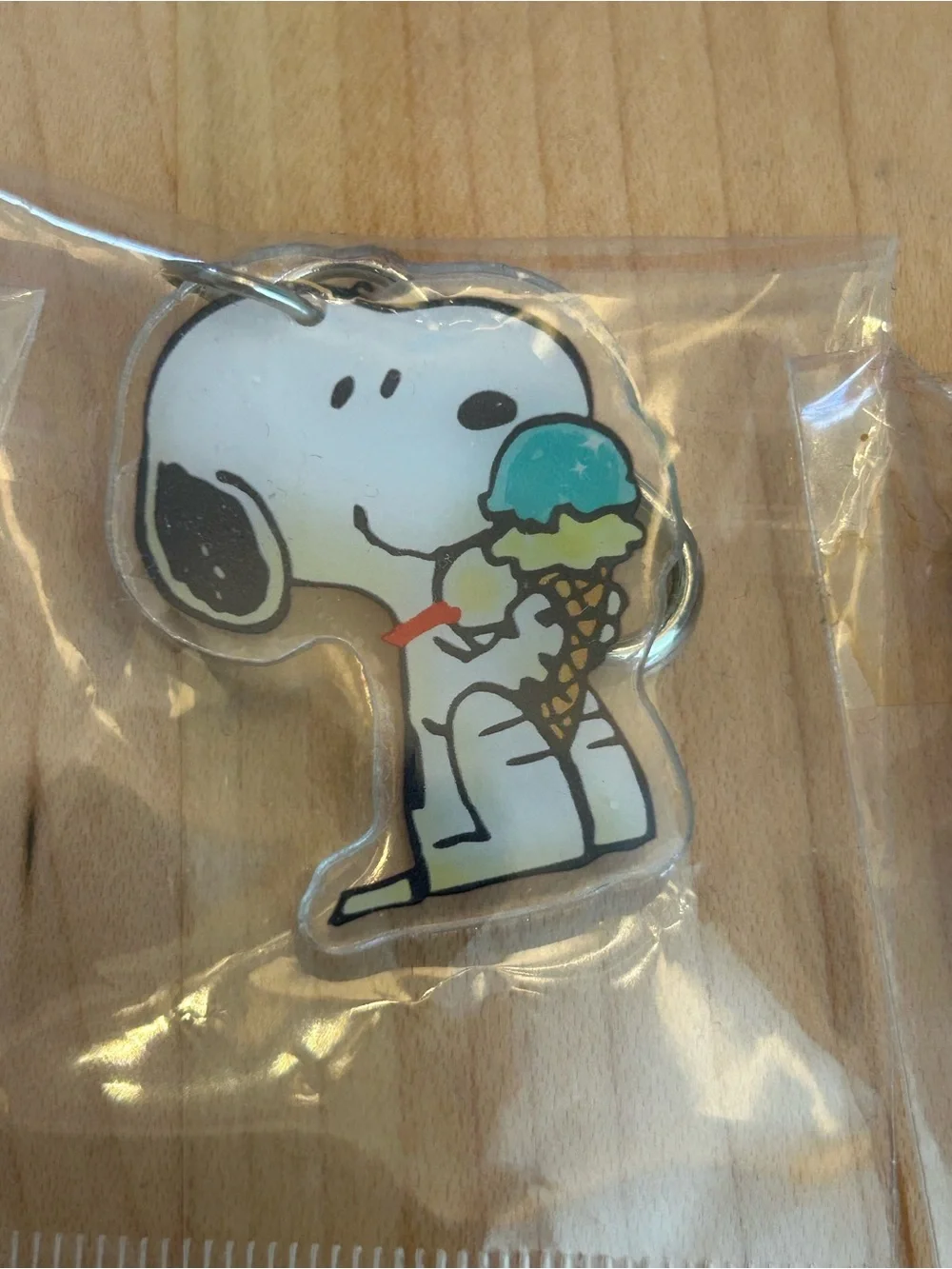 NIP New Snoopy food snacks treats 6 pc lot acrylic resin keychains bag charms